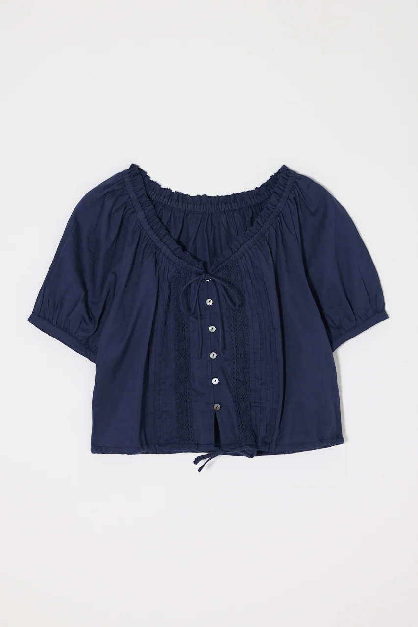 SCOOP NECK PIN TUCK BLOUSE