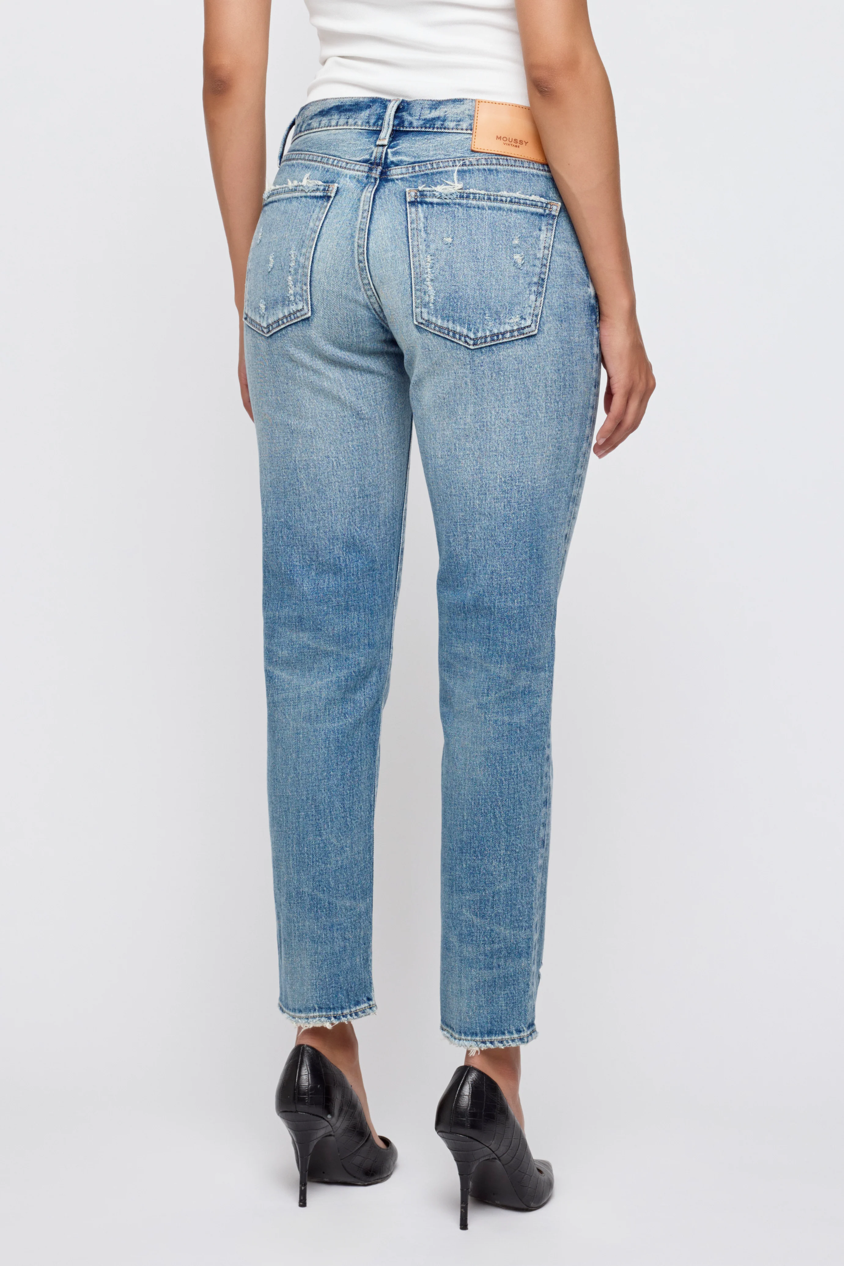TAPERED - Hackney - Image 2