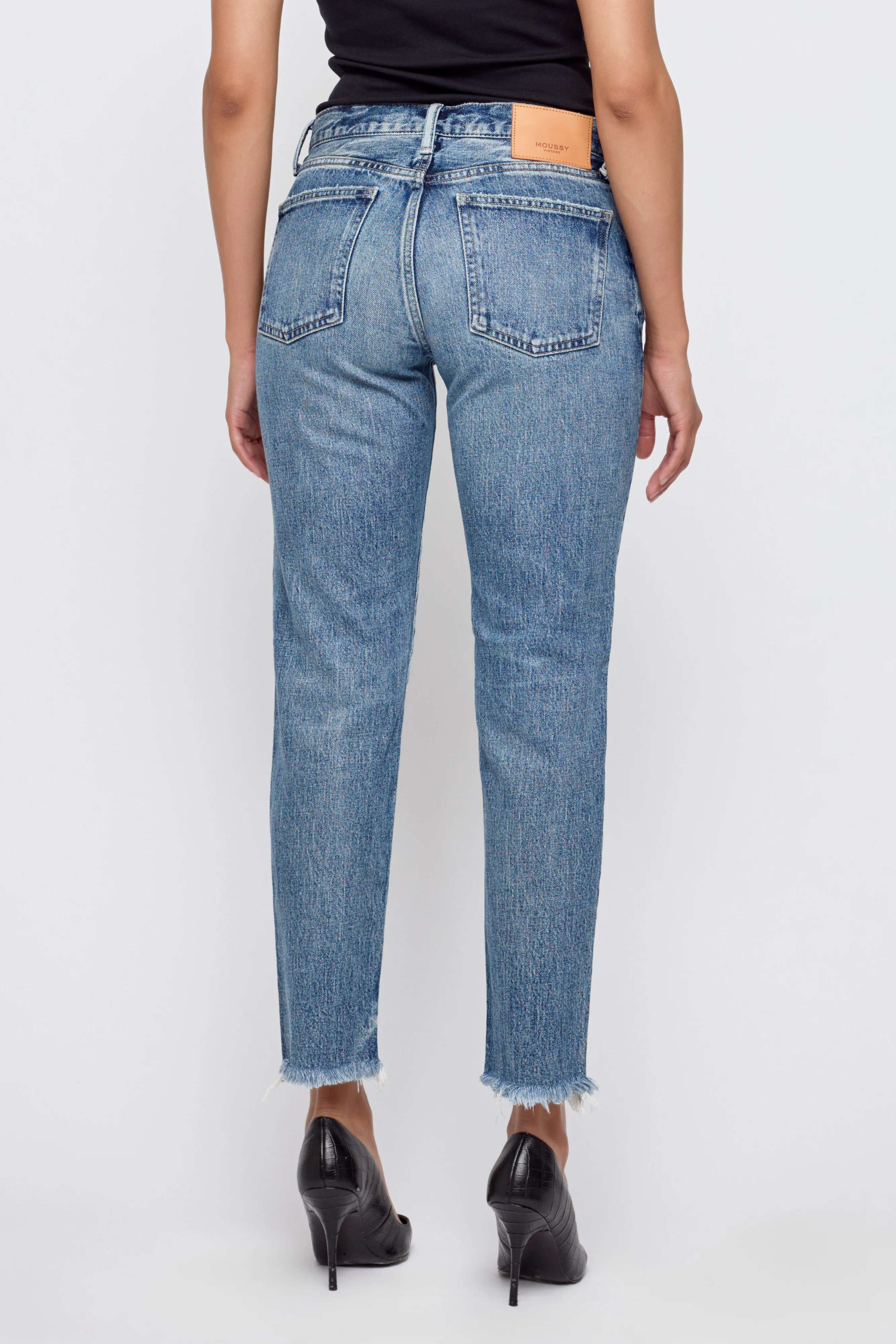 TAPERED - Riverside - Image 2